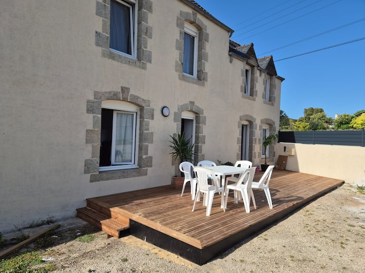 Maison De Charme Avec Cour Privée ! Proche Mer - Plouescat