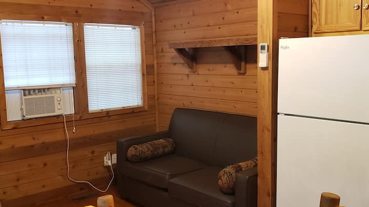Deluxe Cabin (W/ Bathroom) - Sleeps 6 - Lake Louise, Crofton