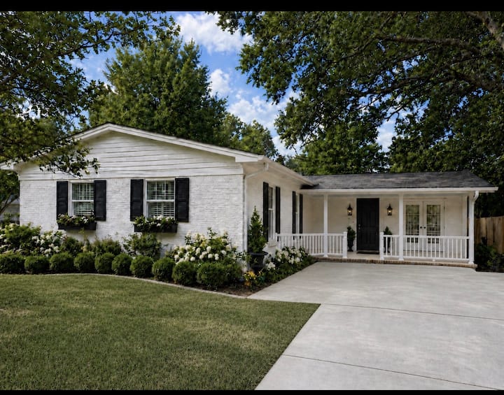 The Lottie | Designer 3br Corporate Luxe Cottage - Jackson, MS