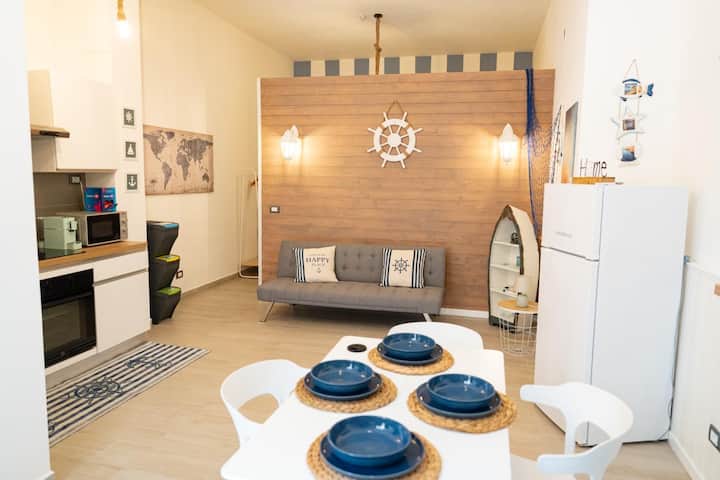 Il Rifugio Del Capitano: Nautical Chic A Terrasini - Terrasini