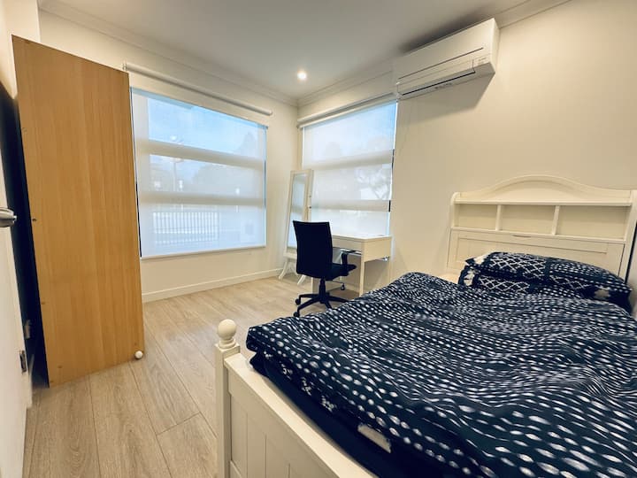 Easy Transport, Quiet, Steps From Knox Westfield - Bayswater