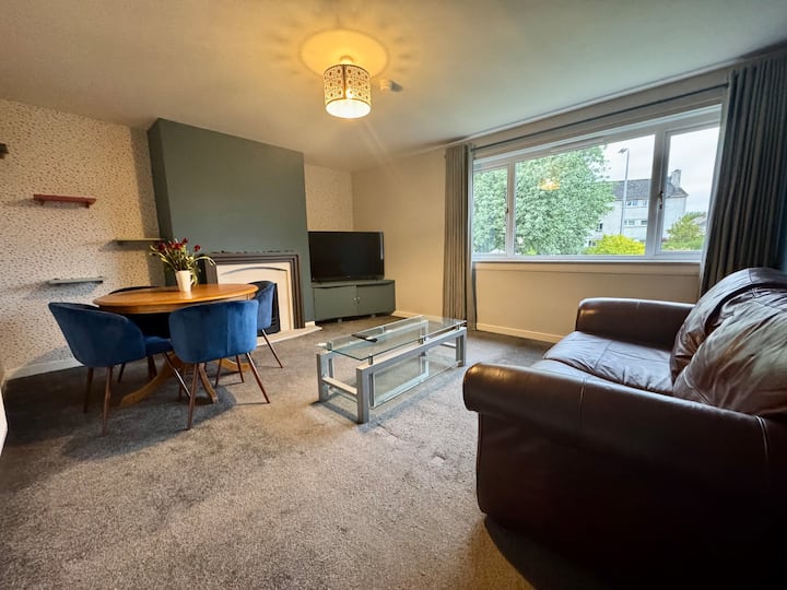 Bright Cozy Room | Great Location | Quiet Flat - Edinburgh