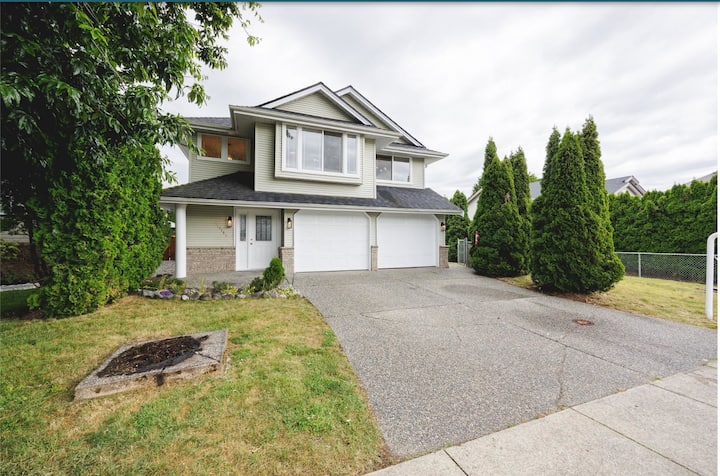 Cozy 2br Garden Suite At Maple Ridge - Maple Ridge
