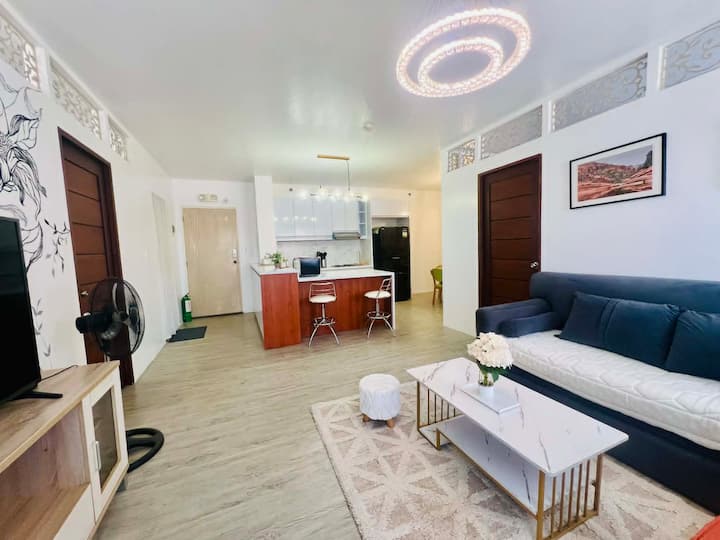 Upto 6 Pax 2br Nuvali Condo- Free Pool Fast Wifi - Calamba