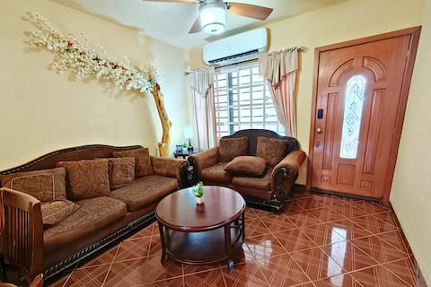 Popular Airbnb listing: Entire Home | Huasteca | 5 Min to U.S. Consulate in Ciudad Santa Catarina