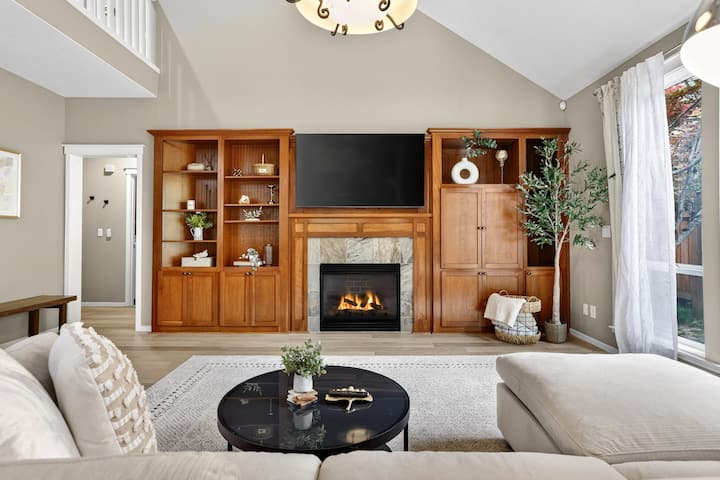 The Grove | Refined Nw Portland Living [5br/2.5ba] - Portland, OR