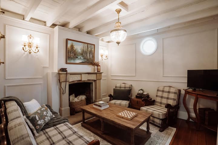 The Balfour, Classic Cottage In Cbd's Café Quarter - Launceston