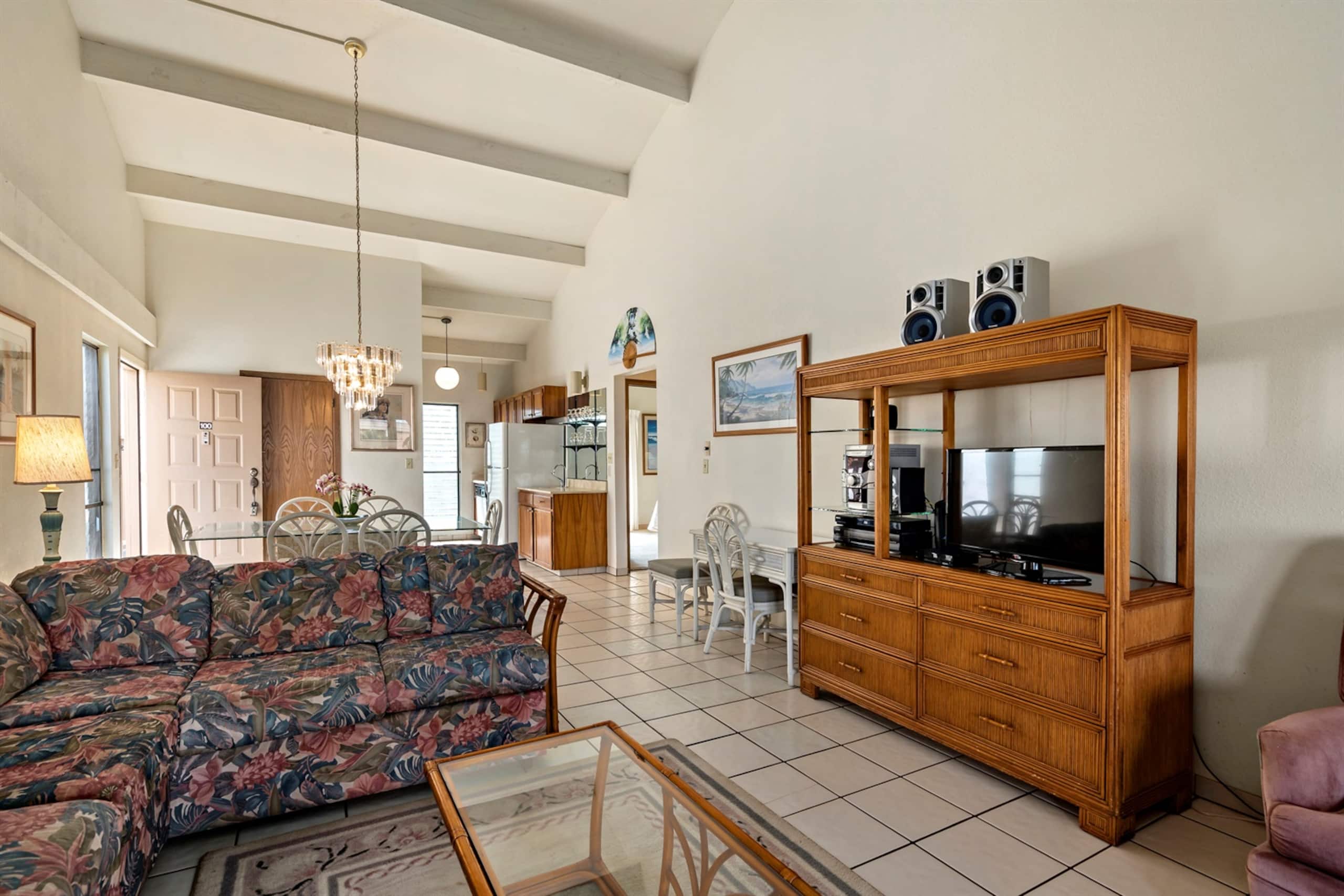 Maui Hill 2BR | Ocean View, Pool & King Beds - Image 16