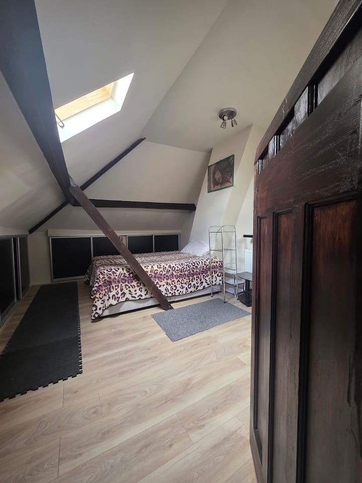 Home Comfort Flat. - Kettering