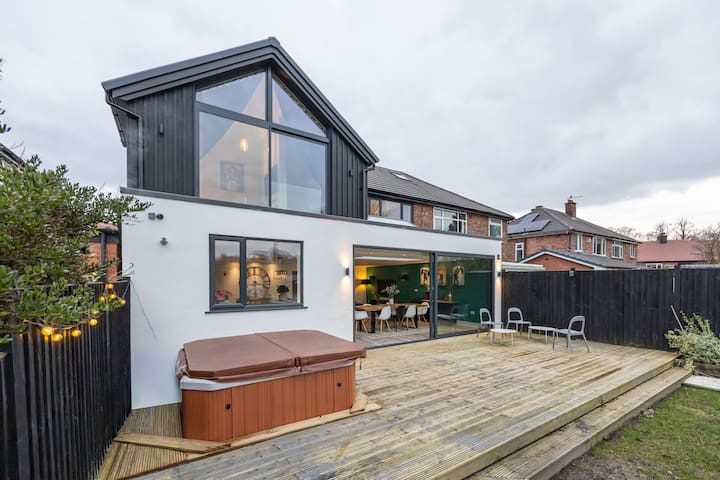 Guest favorite listing in Salford