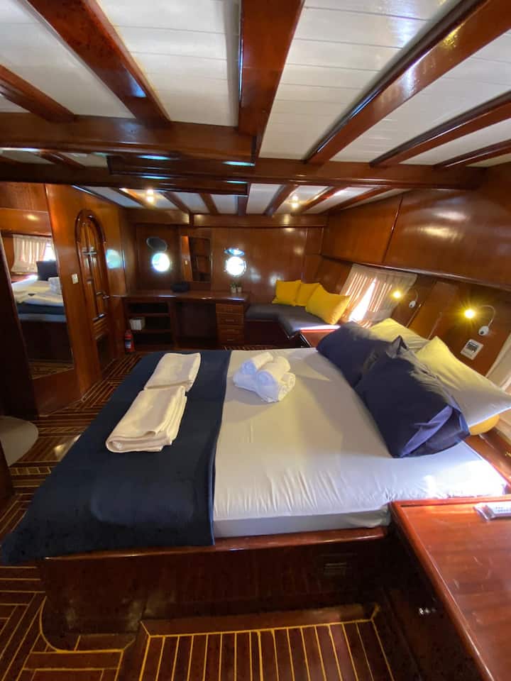 Luxury Private Gulet Boat W/crew & Chef | Sleeps 8 - Bodrum