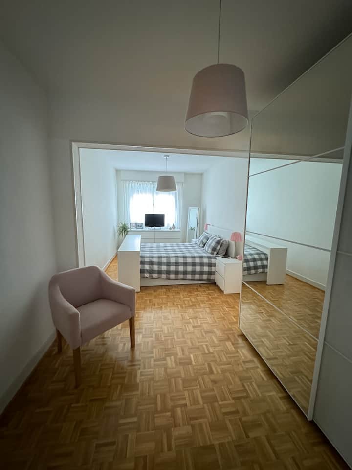 Estadia Confortável, Tranquila E Bem Localizada. - Lausanne