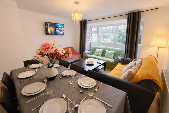 4br London Home Near Excel | Free Parking - 일퍼드