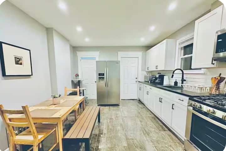 Entire 10br House – Near Nyc & Metlife Stadium - New York, NY