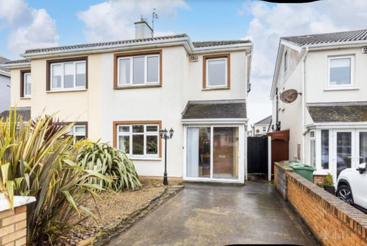 Seaside House, 35 Minutes From Dublin City Centre. - Skerries