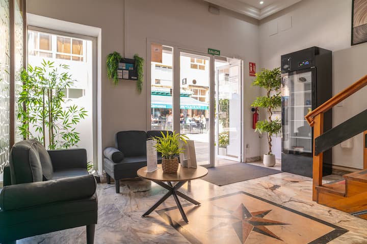 Ella Torremolinos Centro Hab Individual Con Balcon - Benalmádena