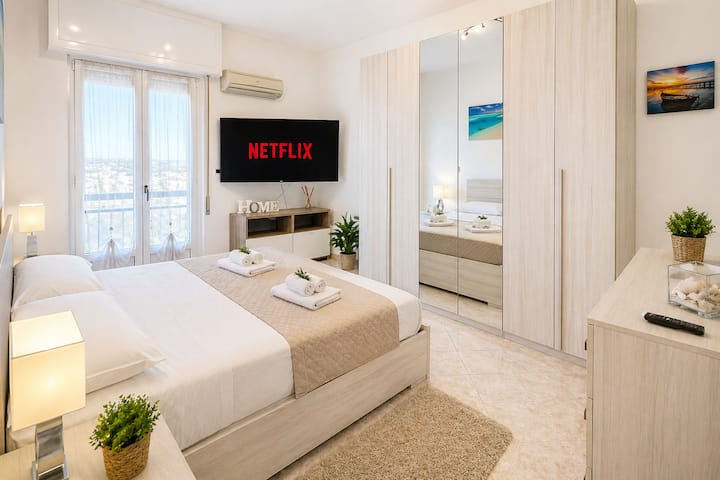 Elegant Apartment • 500m From Beach • A/c - Savona