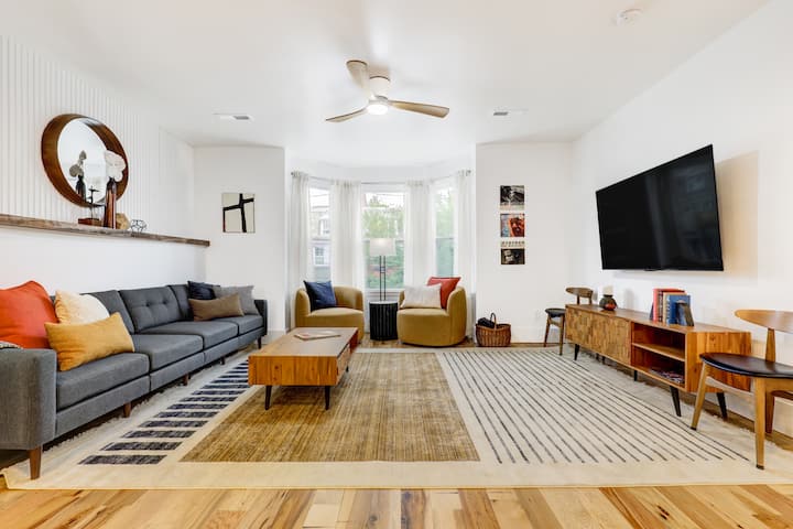 Fabulous Remodeled Home In The Middle Of It All - Lancaster, PA