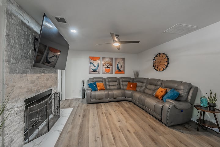 House Near Lake. Pool, Arcades And Gym - ガーランド, TX