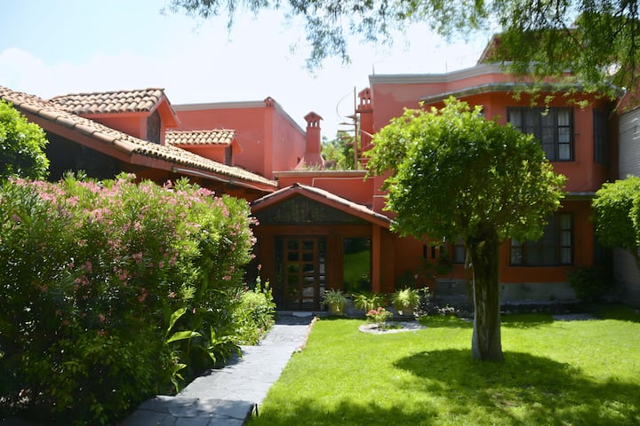 Casa Maria Elena
Jardin Terraza Y Estacionamiento - San Miguel de Allende