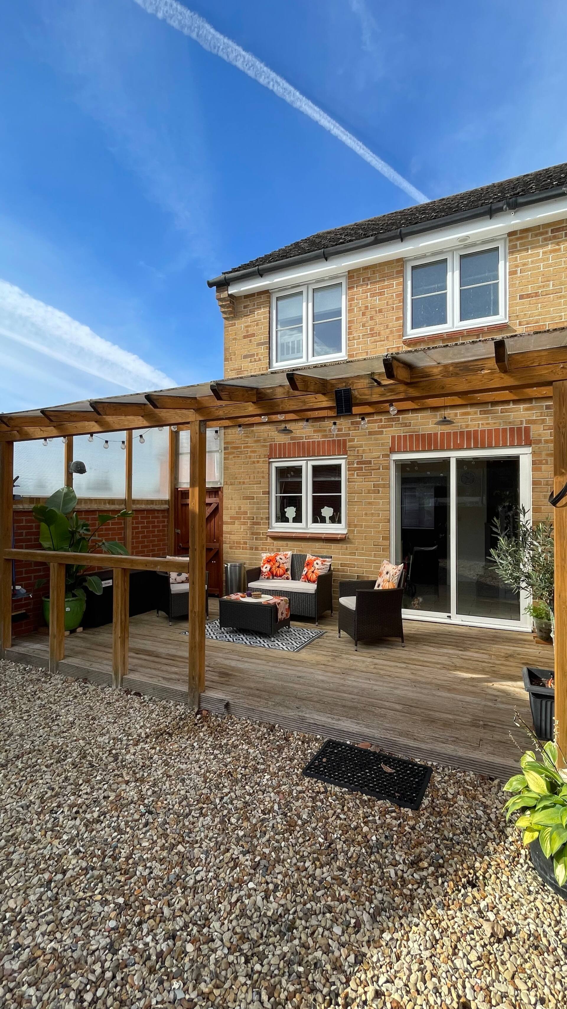 Stylish 2BR House w/Garden & Parking Near Oxford
