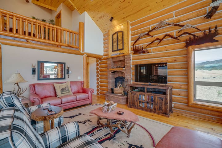 Spacious Lodge With Stunning Moreno Valley Views - Angel Fire, NM