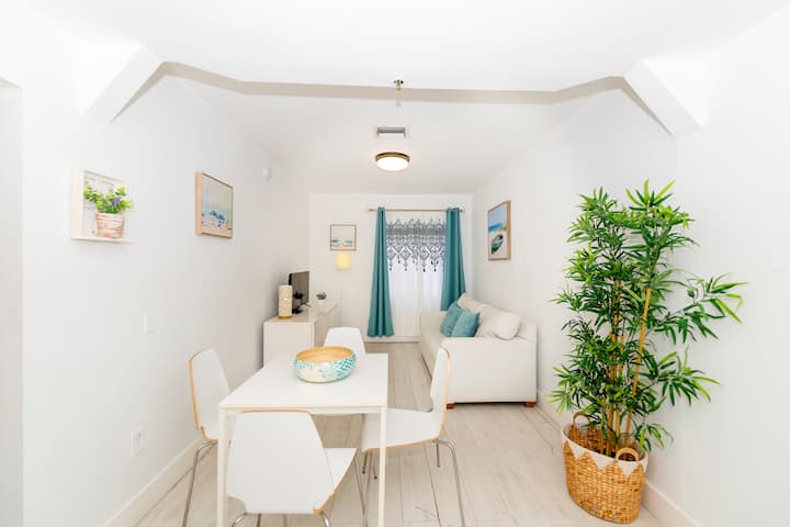 Ocean Dr 1br W/pool & Free Beach Service - Miami Beach