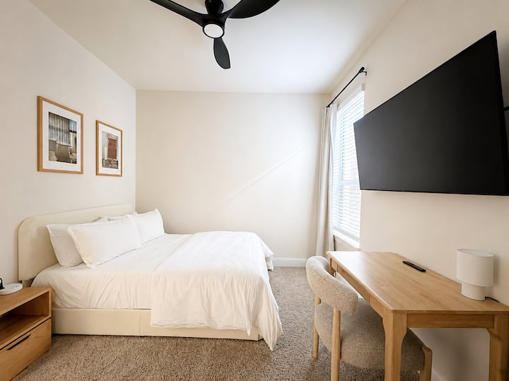 Kellans Room-stylish Space By Dfw Airport - Euless, TX