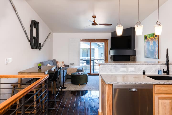 Modern Family Retreat | Walk To Lake & Downtown - Grand Lake, CO