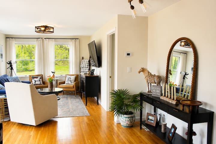 Hilltop Hideaway |Private, 3br Home | 10 Acres - Woodstock, VT