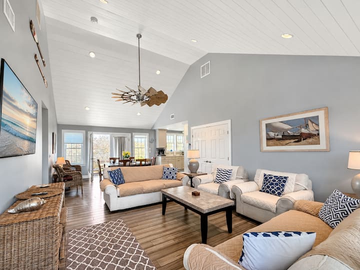 - Low Tide Nantucket - 5 Br/4.5 Ba Pool Home - Nantucket, MA