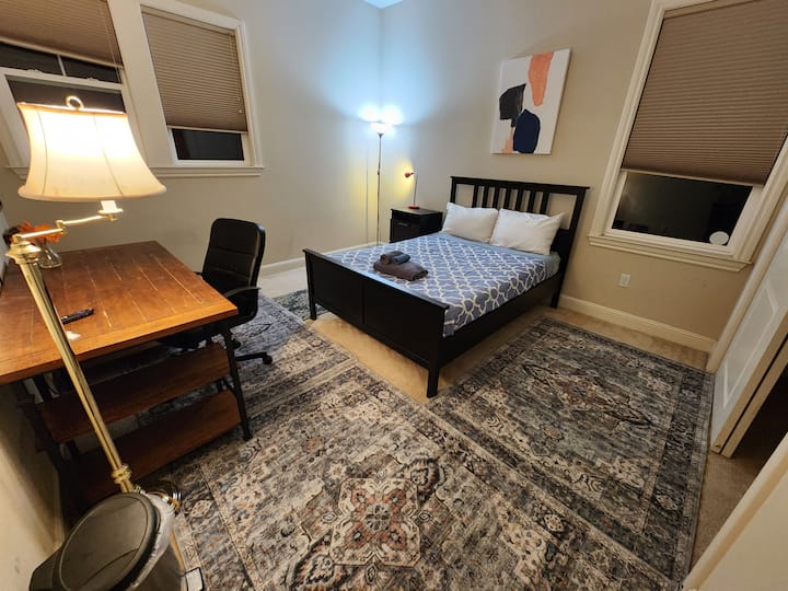 Spacious Dreamed Quiet Room W Private Bath - Pleasanton, CA