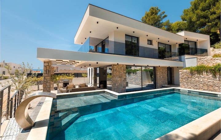 Lovely Home In Slivno With Wifi - Neum