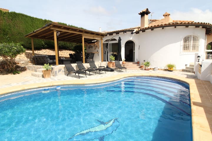 Chalet Con Piscina Y Barbacoa En Calpe - Calpe