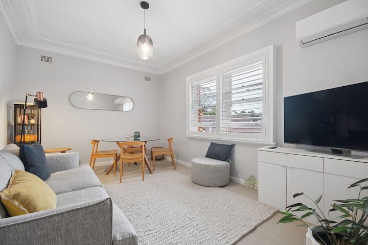 Stunning Art Deco 2br Apartment Balgowlah - Manly
