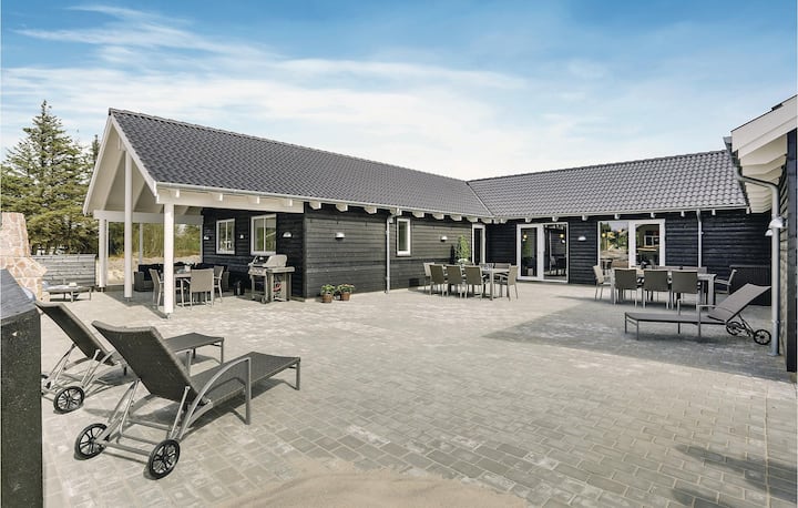 Amazing Home In Blåvand With Sauna - Vejers Strand
