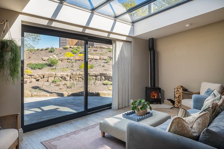 Tranquil Dog Friendly Country Cottage - Northwich