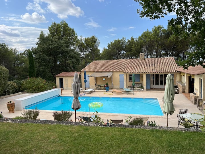 Belle Villa - Piscine Et Grands Espaces Extérieurs - Rousset