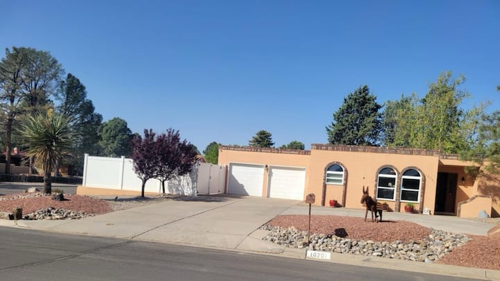 Paradise Hills Golf Course Community - Albuquerque, NM