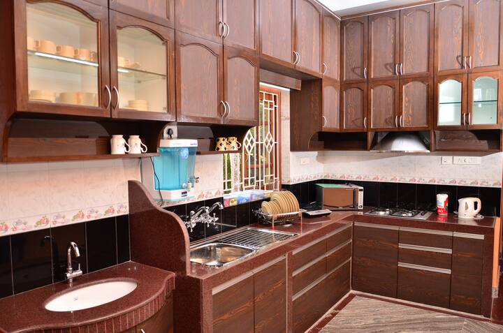 Full kitchen 2 image 1