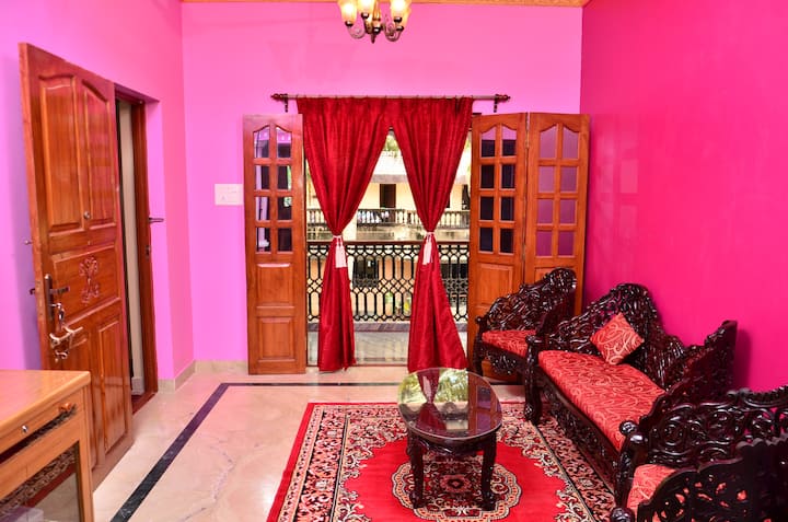 Living room 1 image 2