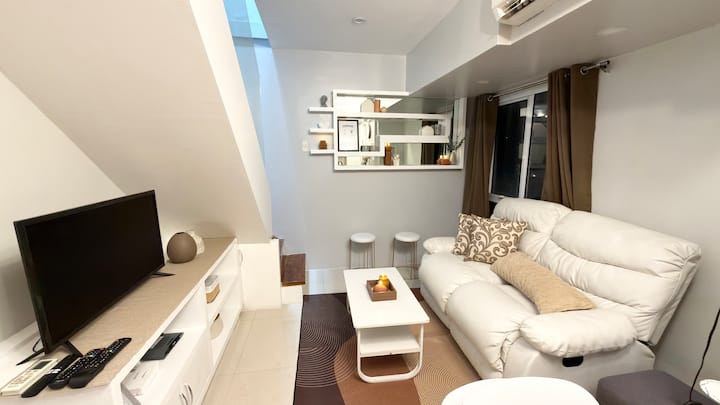 Brand New Posh Modern Condo With City View. - Taguig