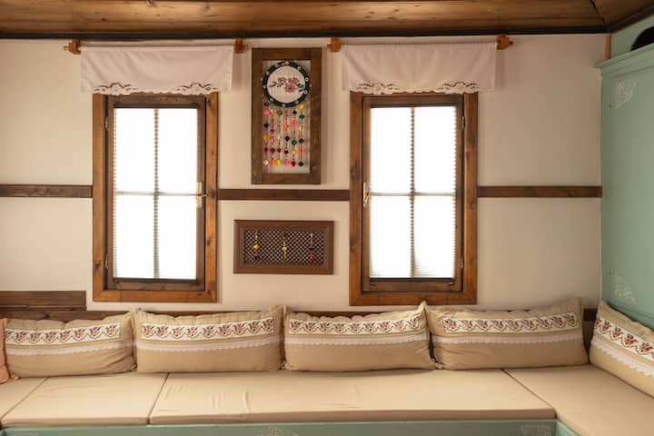 Sedirli Oda- Arslanbey Konağı - Mudurnu
