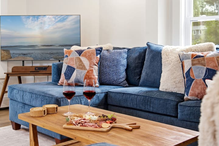 New! Kennebunk - 6 Bed 5 Bath & Outdoor Fire Pit - Ogunquit, ME