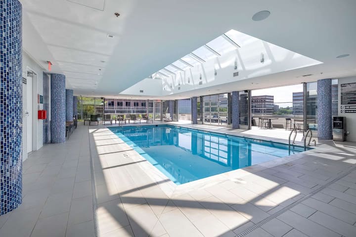 Downtown Stamford Luxury | Indoor Pool & Gym - Stamford, CT