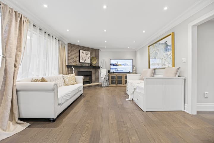 Luxury 4br Home Near Yonge St & Mall & Highway - Vaughan