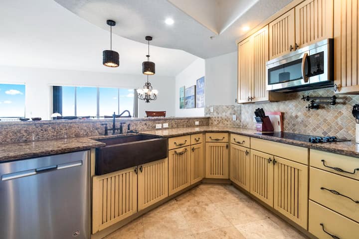 Oceanfront Condo W/ Double Wide Balcony & Pool! - Cocoa Beach, FL