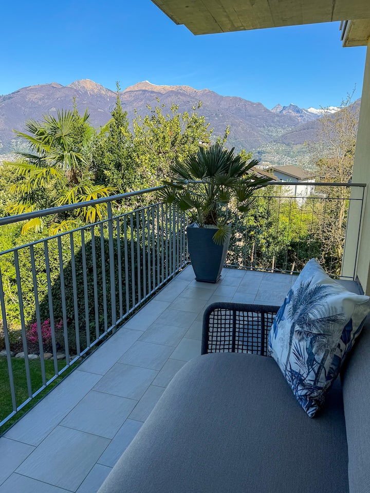 Holiday Home With Grill & Garden · Lake Maggiore - Gambarogno