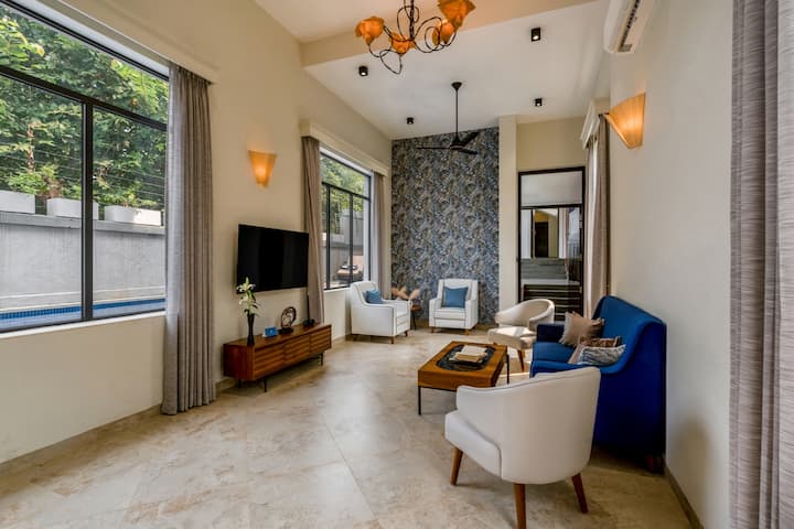 Living room image 2
