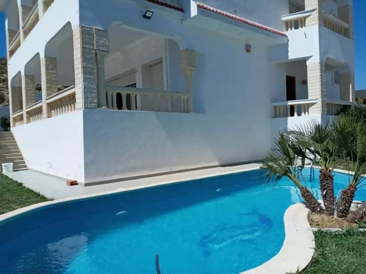 Villa S4 Haut Standing Avec Piscine Vue Sûr Mer - Hammamet